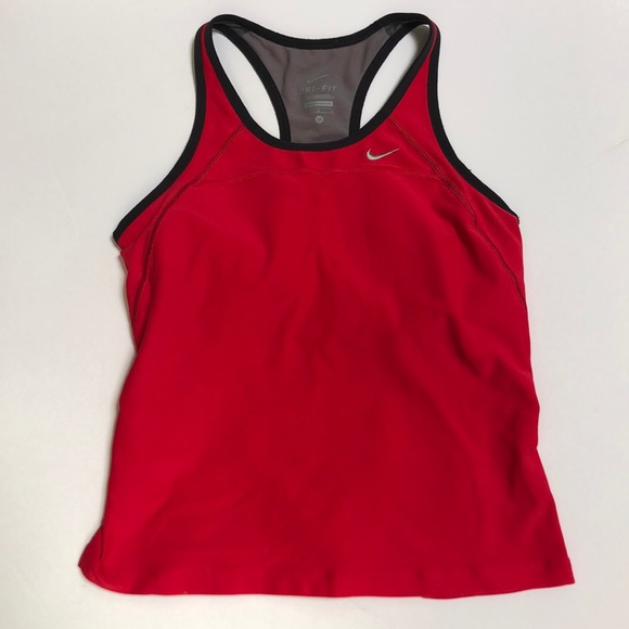 red nike tank